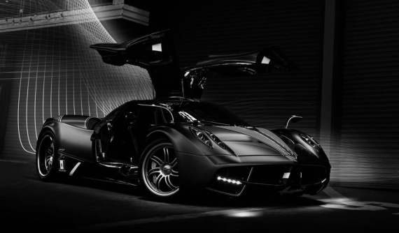 Siêu phẩm Pagani Huayra của Minh “Nhựa” chính thức lộ diện sau 5 tháng thay áo mới