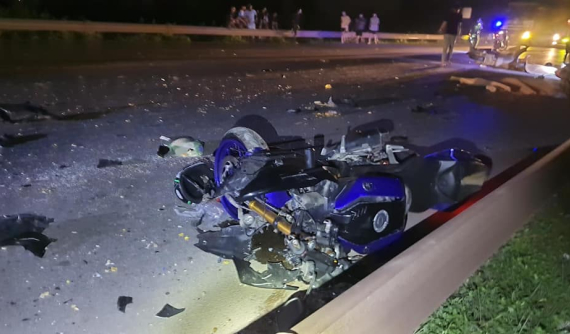 Bắc Ninh: Mô tô Yamaha R15 va chạm với xe máy đang sang đường, 3 người tử vong