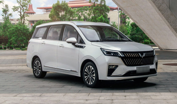 Liên doanh của tập đoàn GM tung ra mẫu MPV có kích thước như Toyota Innova nhưng giá chỉ bằng 1/3