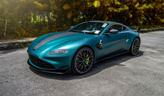 Chi tiết xe thể thao tốc độ Aston Martin Vantage F1 Edition đầu tiên về Việt Nam, giá từ 18,8 tỷ đồng