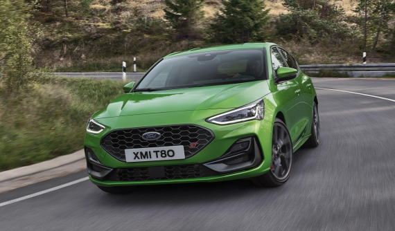 Ford Focus tiếp tục bị "khai tử", nhường lại sân chơi cho Honda Civic và Mazda3