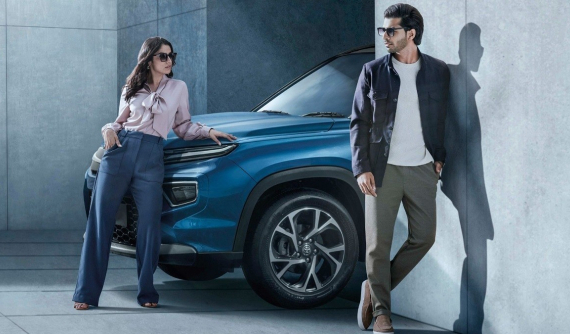 Toyota Urban Cruiser HyRyder 2022 tiếp tục lộ diện, dùng động cơ giống Suzuki Ertiga Hybrid sắp ra mắt Việt Nam