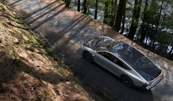 Ô tô năng lượng mặt trời đầu tiên trên thế giới sẽ trở thành tuyên bố thời thượng nhất