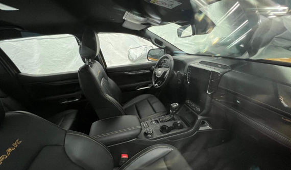 Ford Ranger Wildtrak 2022 lộ ảnh tại Việt Nam, gây bất ngờ với trang bị tiện nghi và an toàn đầy đủ