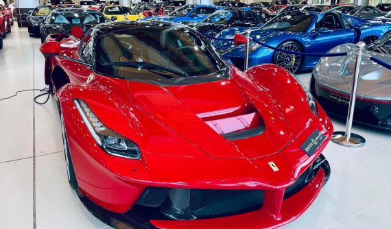 Xuất hiện hình ảnh nhóm nhập siêu xe hypercar cho đại gia Việt sang Dubai xem mắt các siêu phẩm