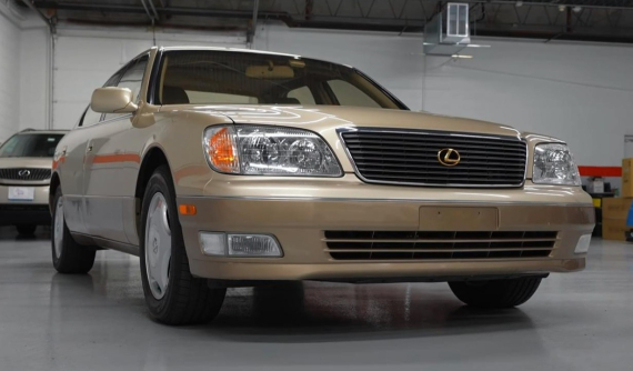 Video quay cận cảnh chiếc Lexus LS400 "cha truyền con nối", đã chạy hơn 226.000 km mà vẫn như mới