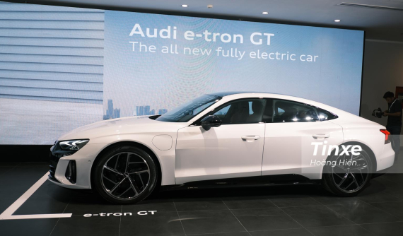 Audi e-Tron GT chính thức ra mắt tại Việt Nam, giá khởi điểm từ 5,2 tỷ đồng