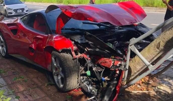 Người lái xe Ferrari 488 GTB gây tai nạn là nhân viên đại lý Volvo Hà Nội, siêu xe này không có bảo hiểm