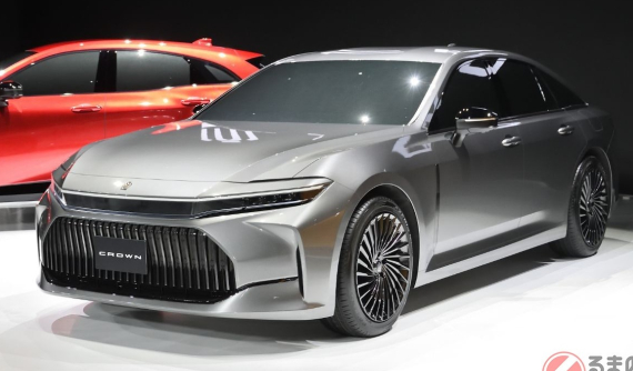 Chiêm ngưỡng thiết kế của Toyota Crown Sedan 2024 - "xe bộ trưởng" sẽ bán ra vào năm sau