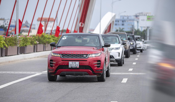 Jaguar Land Rover đưa chương trình trải nghiệm và dịch vụ lưu động tới Đà Nẵng