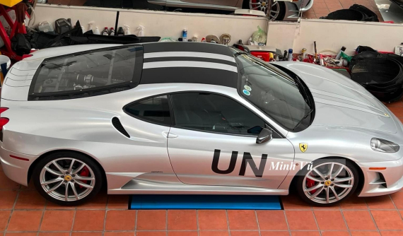 Ferrari 430 Scuderia của Chủ tịch Trung Nguyên khác lạ trong màu áo mới