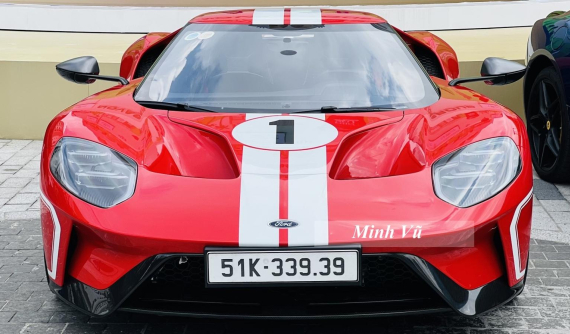 Cận cảnh hàng độc Ford GT '67 Heritage Edition tại Việt Nam, mẫu xe lấp lửng giữa supercar và hypercar