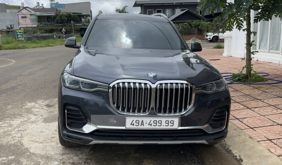 SUV hạng sang cỡ lớn BMW X7 mang biển số tứ quý 9 của tay chơi Lâm Đồng
