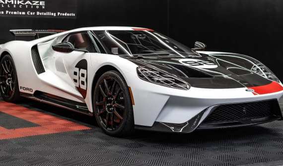 Ford GT Heritage Edition 2021 của nhà giàu Philippines, hoài cổ về xe đua Ford GT40 1966