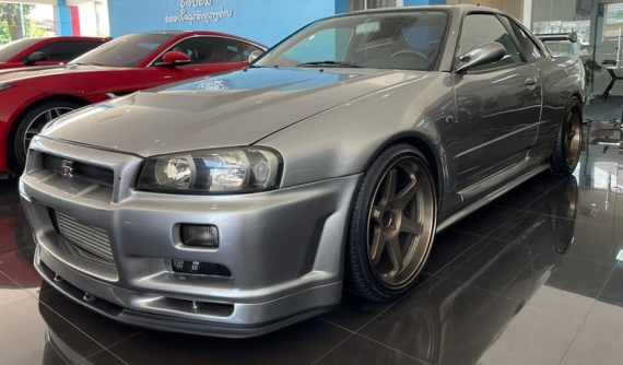 Nissan Skyline GT-R R34 được chào bán trên 5,8 tỷ đồng tại Việt Nam