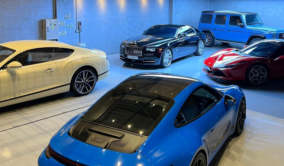 Chia sẻ ảnh garage xe, Cường "đô-la" ngầm xác nhận vợ đã mua Bentley Continental GT thế hệ mới