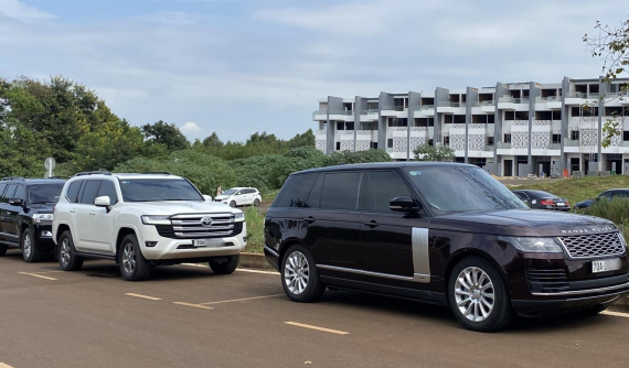 Bộ 3 SUV chuyên phục vụ các Chủ tịch đến từ Tây Ninh chơi lễ 2/9 tại Buôn Ma Thuột