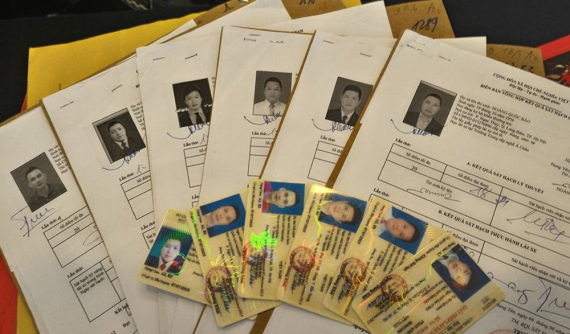 Mức phạt vi phạm quy định về Giấy phép lái xe mới nhất năm 2022 tăng mạnh so với trước