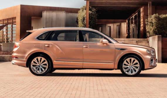 Chốt giá từ 21 tỷ đồng tại Việt Nam, Bentley Bentayga EWB 2023 1 mình 1 ngựa trong phân khúc SUV siêu sang