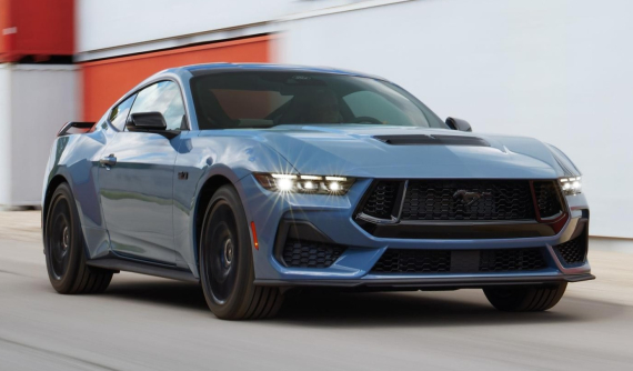 Ford Mustang 2024 chính thức trình làng với thiết kế ngoại thất và động cơ quen thuộc, nội thất như BMW