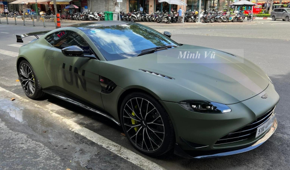 Aston Martin Vantage F1 Edition với bộ áo độc nhất thế giới lần đầu lăn bánh tại Việt Nam