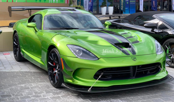 "Siêu rắn" Dodge Viper ACR độc nhất Việt Nam lộ diện là bản Snakeskin chỉ có đúng 31 xe trên thế giới