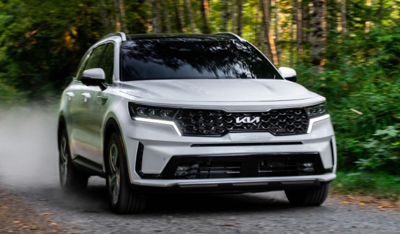 Kia Sorento PHEV 2023 trình làng, giá tăng mạnh vì bỏ bản tiêu chuẩn