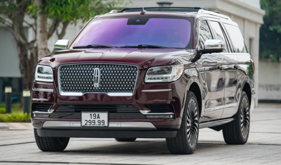 Lincoln Navigator Black Label L mang siêu biển tứ quý 9 được chào bán chỉ 8,5 tỷ đồng
