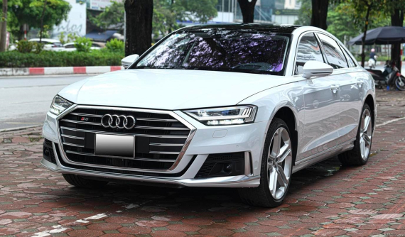 Khám phá phiên bản hiệu suất cao cực khủng Audi S8 thế hệ mới tại Việt Nam, chỉ có đúng 2 xe lộ diện