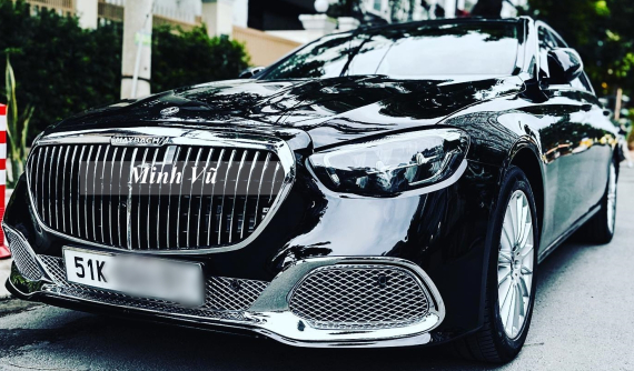 Đánh giá nhanh Mercedes-Benz E180 độ body kit Mercedes-Maybach S680