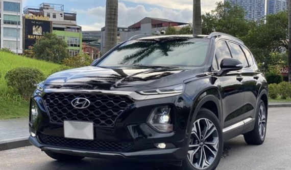 Hyundai Santa Fe sau 2 năm sử dụng vẫn giữ giá bất ngờ, đắt gần bằng xe mới