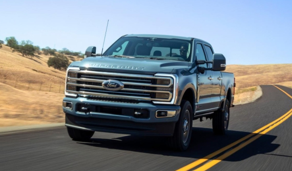 Vén màn xe bán tải hạng nặng Ford Super Duty 2023 với một số trang bị giống Ranger mới