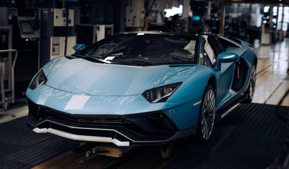 Siêu xe Lamborghini Aventador cuối cùng được sản xuất sau 11 năm có mặt trên thị trường, tổng số lượng 11.465