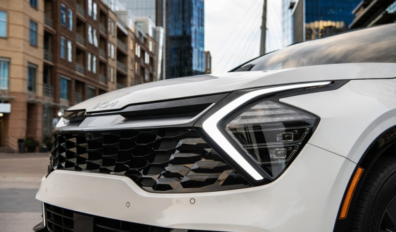 Kia Sportage 2023 trượt giải an toàn Top Safety Pick+ vì đèn pha