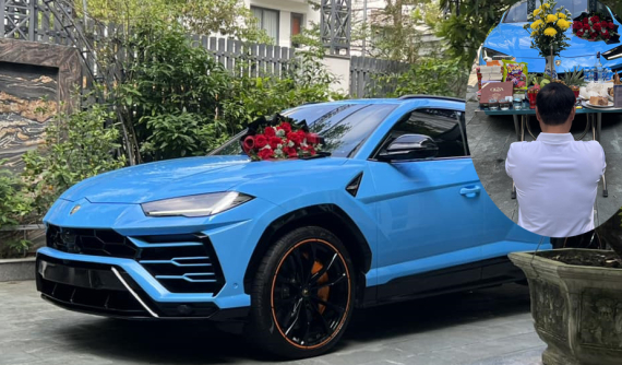 "Ông chú" 60 tuổi tậu siêu SUV Lamborghini Urus màu độc nhất Việt Nam, giá trên 23 tỷ đồng