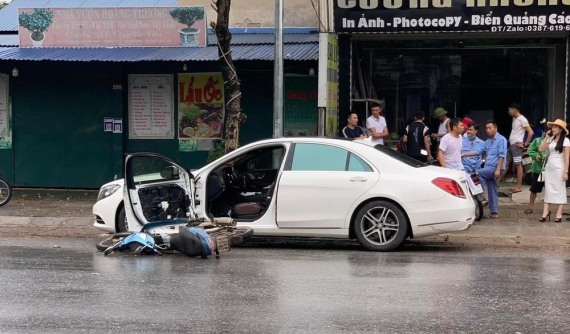 Vụ Mercedes-Benz S400 gãy cửa sau va chạm với xe máy tại Thái Nguyên: Tiền thay cửa lên đến 260 triệu đồng