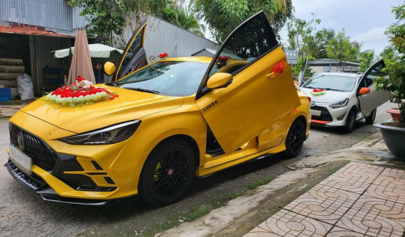 Không độ đời không nể, MG5 lên body kit cùng cửa cắt kéo hú hồn người xem