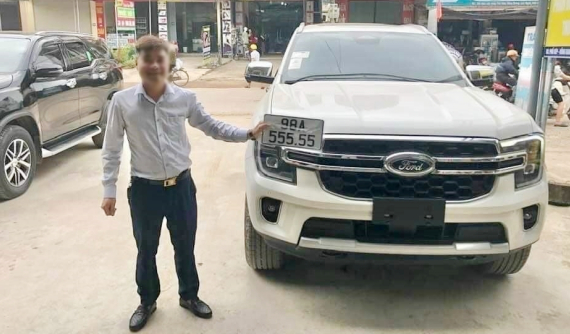 Bấm số ngẫu nhiên, dân chơi lan đột biến thu hoạch siêu biển "ngũ quý" 5 cho Ford Everest 2022