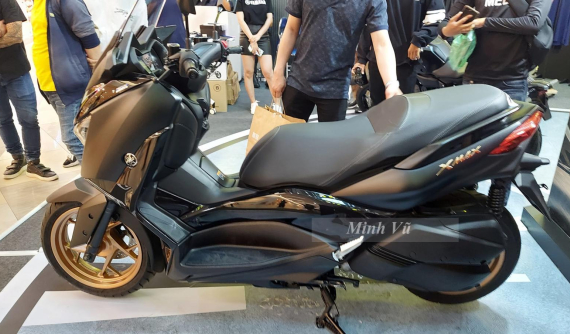 Bộ đôi xe tay ga cỡ lớn của Yamaha ra mắt thị trường Việt Nam, giá cao nhất lên đến 409 triệu đồng