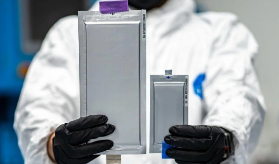 Pin thể rắn là gì? Ưu, nhược điểm của pin thể rắn so với pin lithium-ion