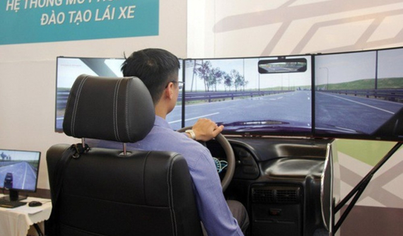 Chưa có cabin học lái xe hợp chuẩn, đào tạo lái xe ô tô trên cả nước có nguy cơ bị tạm dừng