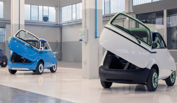 Microlino Lite và Spiaggina - xe điện hình quả trứng với cửa mở phía trước độc đáo, giá ngang Kia Morning