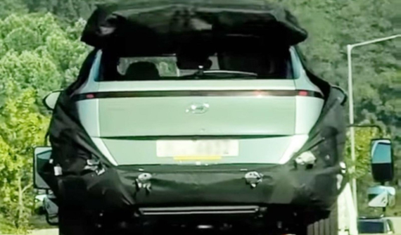 Hyundai Kona 2023 bị bắt gặp trên đường phố với thiết kế đuôi xe thú vị