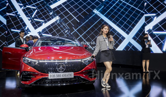 Mercedes-EQS 580 - xe điện hạng sang với quãng đường đi xa nhất tại triển lãm VMS 2022