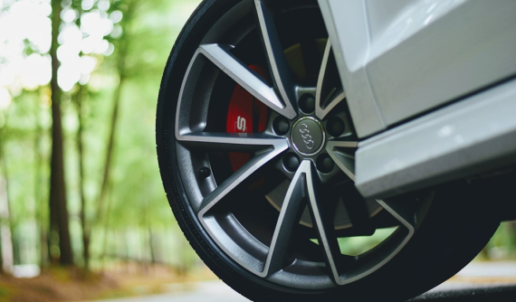 Lốp ô tô tiết kiệm nhiên liệu và cách mua lốp giúp giảm tiền "nuôi xe"