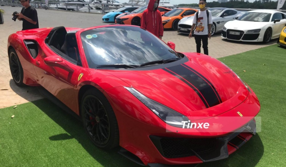 Siêu xe đắt - mạnh - nhanh không thua kém gì Ferrari 488 Pista Spider tại Việt Nam là xe nào?