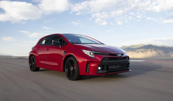 Toyota GR Corolla 2023 sẽ ra mắt Đông Nam Á vào tháng sau để so kè với Honda Civic Type R