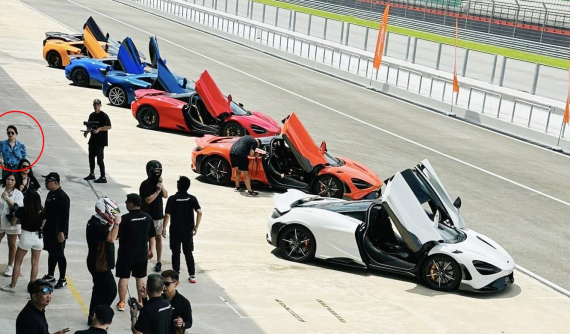 Doanh nhân Quốc Cường cùng "nóc nhà" sang tận Malaysia để trải nghiệm hàng loạt siêu xe McLaren của nước bạn