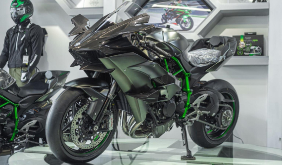 Đánh giá nhanh siêu phẩm 2 bánh không dành cho đường phố Kawasaki H2R đã cập bến Việt Nam, giá từ 1,83 tỷ đồng