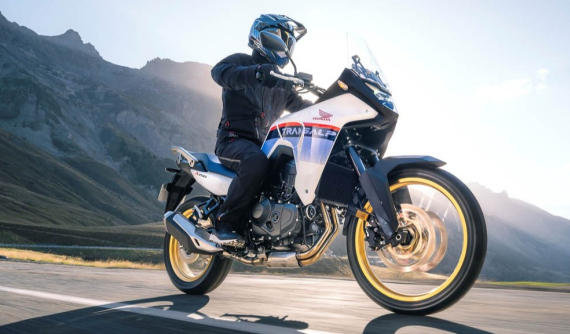 Honda XL750 Transalp 2023 - huyền thoại hồi sinh